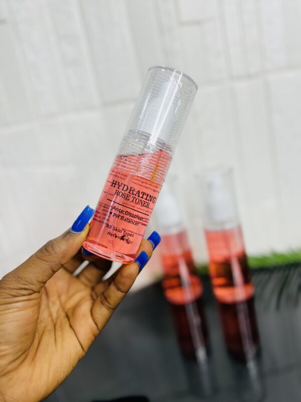 HYDRATING ROSE TONER