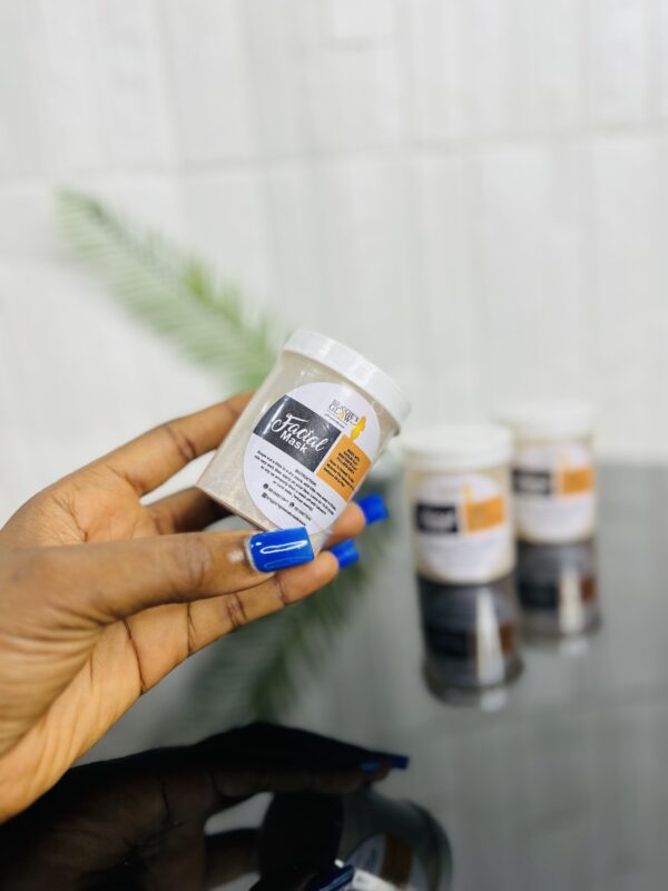 FACIAL CLAY MASK
